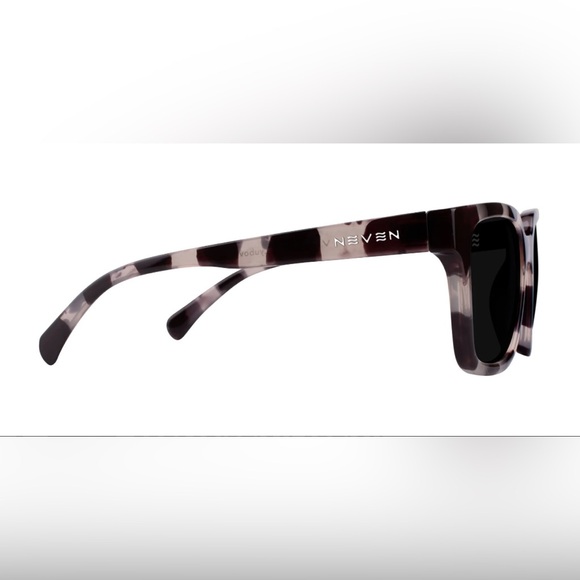 Neven Venice/Lyubov Sunglasses - Picture 2 of 6